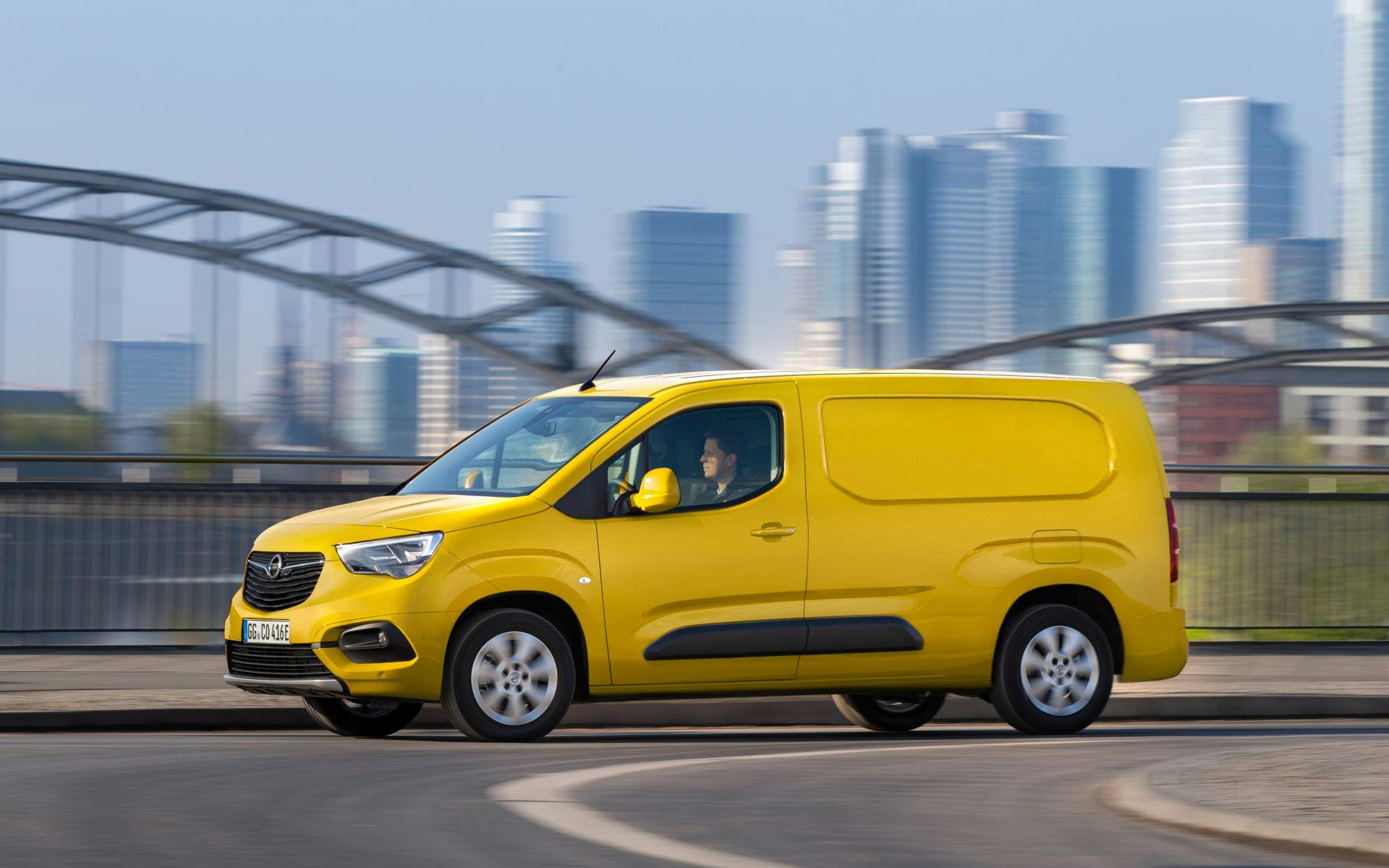Opel Combo Cargo Electric image