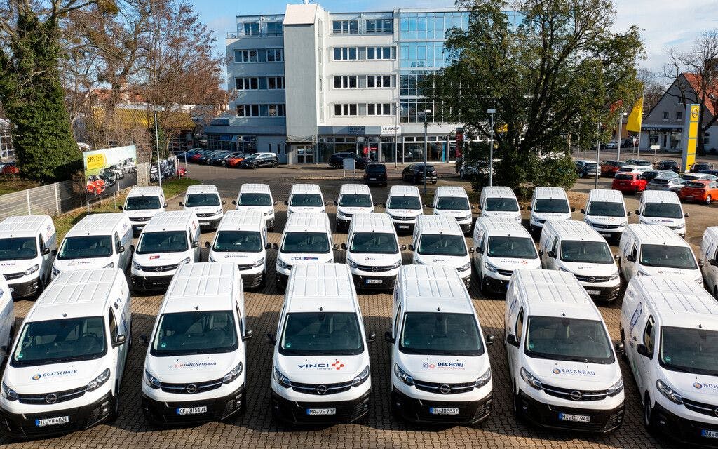 30 Opel Vivaro-e Cargo für Vinci Energies
