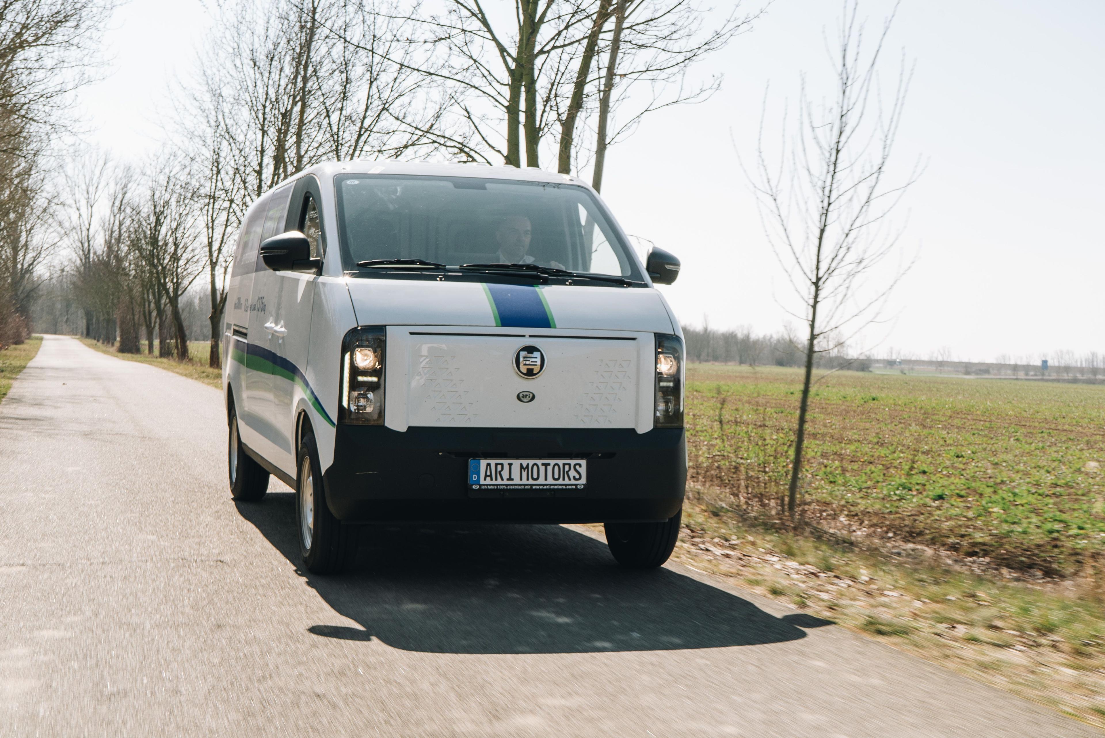 ARI Motors bringt neuen Elektro-Kastenwagen ARI 901 XL auf den Markt – Kompakter Raumriese für Profis