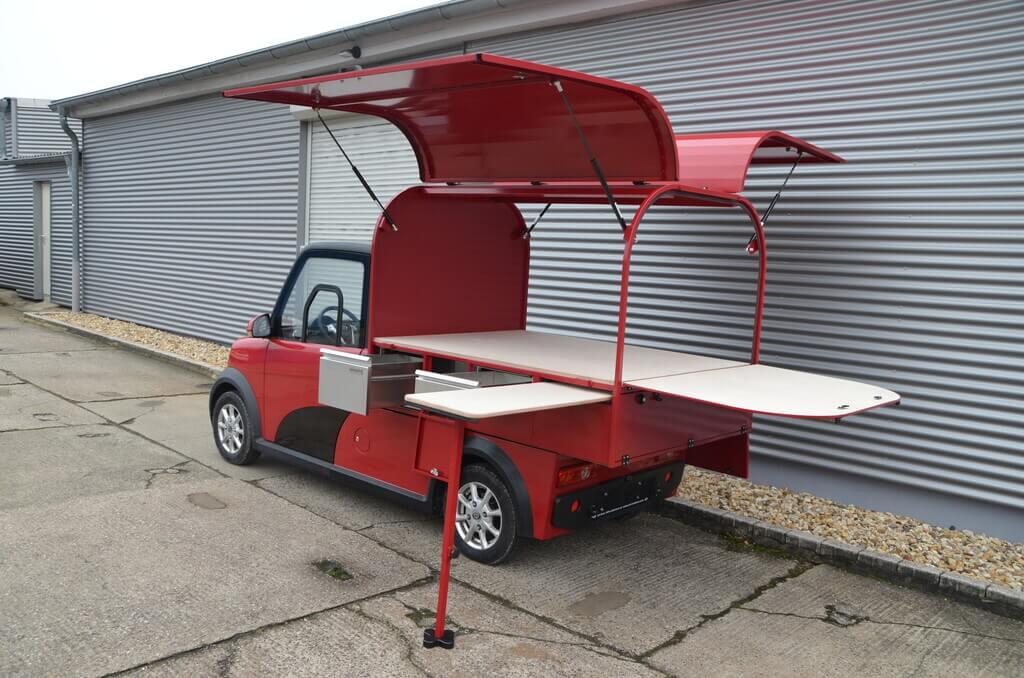 Ari bietet zwei Modelle als Food Truck an