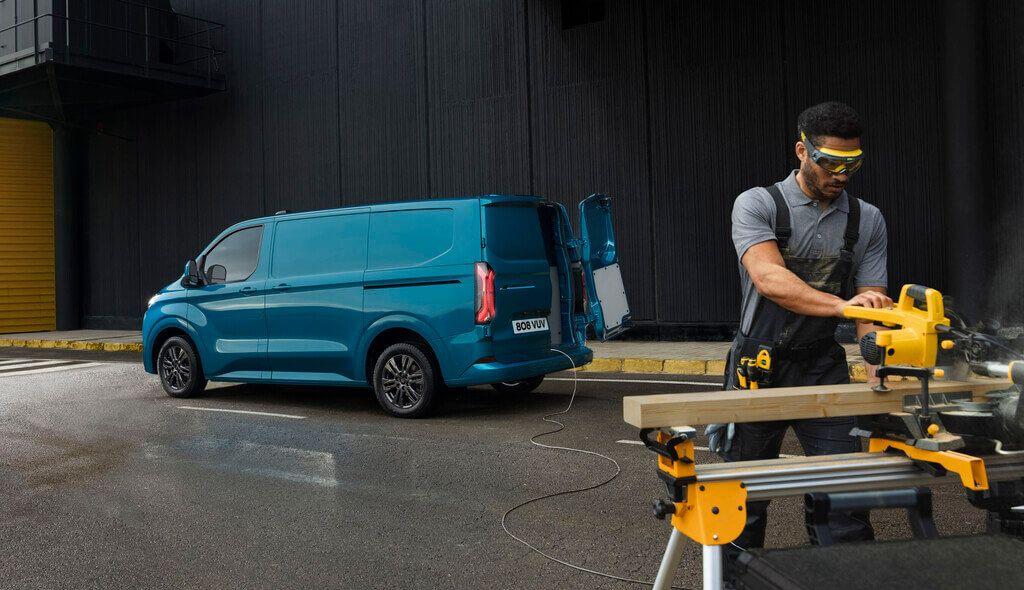 Vorstellung Ford E-Transit Custom: Handwerk und Logistik auf leisen Sohlen